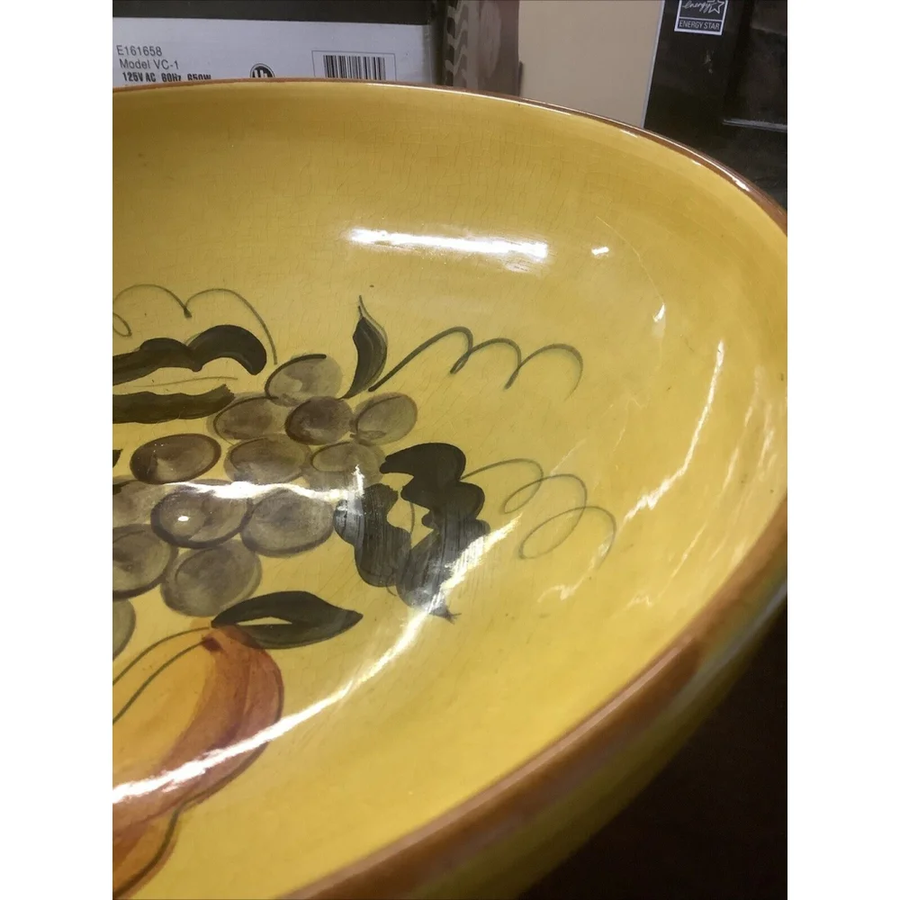 Los Angeles Potteries crazing chip